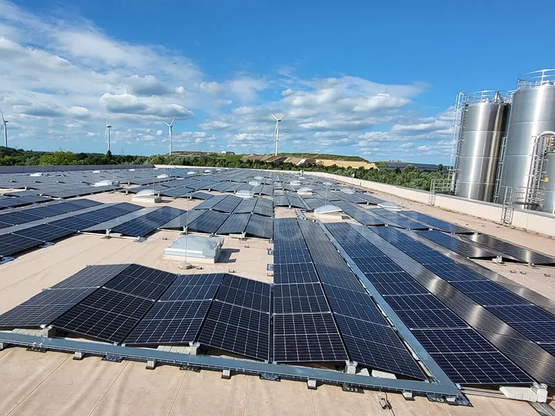 300-kW-Ballast-Dachmontage-Solaranlage in Deutschland